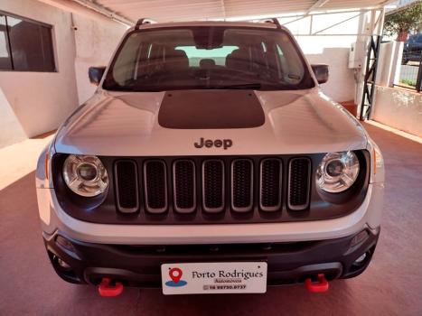 JEEP Renegade 2.0 16V 4P TURBO DIESEL TRAILHAWK 4X4 AUTOMÁTICO, Foto 2 JEEP Renegade 2.0 16V 4P TURBO DIESEL TRAILHAWK 4X4 AUTOMÁTICO, Foto 2