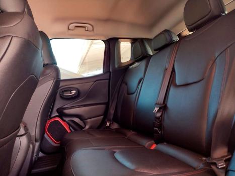 JEEP Renegade 2.0 16V 4P TURBO DIESEL TRAILHAWK 4X4 AUTOMÁTICO, Foto 6 JEEP Renegade 2.0 16V 4P TURBO DIESEL TRAILHAWK 4X4 AUTOMÁTICO, Foto 6