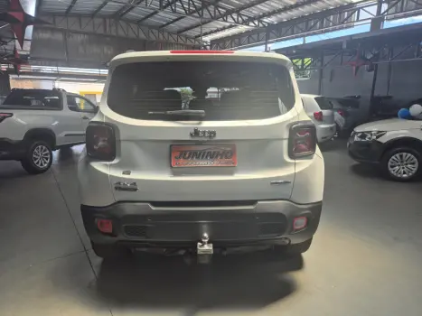 JEEP Renegade 2.0 16V 4P TURBO DIESEL LONGITUDE 4X4 AUTOM�TICO, Foto 3