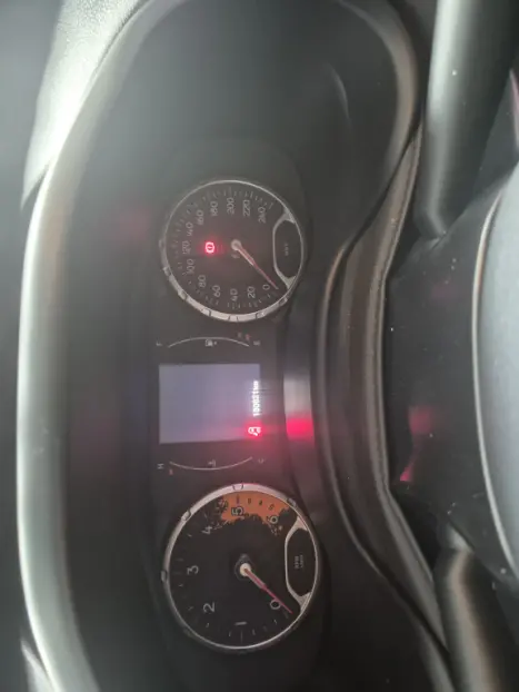 JEEP Renegade 2.0 16V 4P TURBO DIESEL LONGITUDE 4X4 AUTOM�TICO, Foto 8