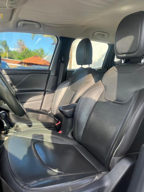 JEEP Renegade 2.0 16V 4P TURBO DIESEL LONGITUDE 4X4 AUTOM�TICO, Foto 7
