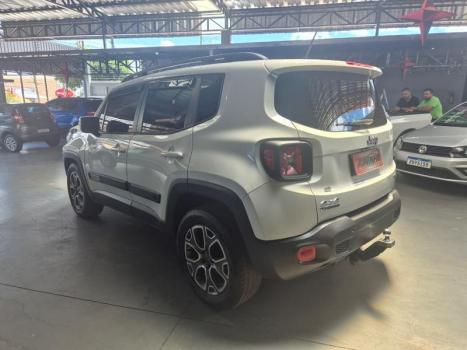 JEEP Renegade 2.0 16V 4P TURBO DIESEL LONGITUDE 4X4 AUTOM�TICO, Foto 4