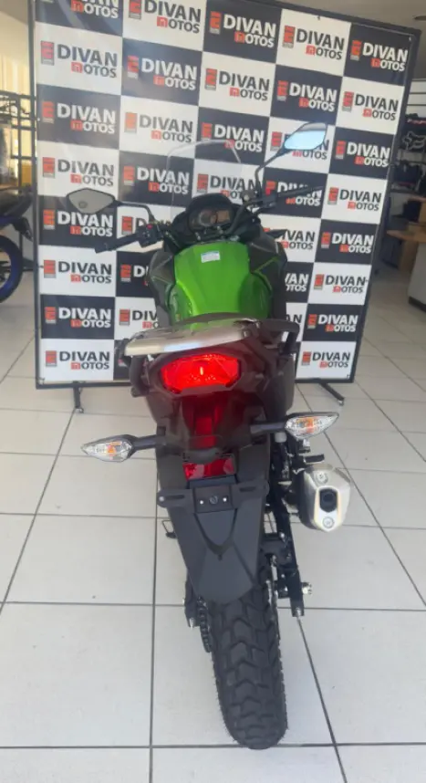 KAWASAKI Versys 300 X, Foto 3