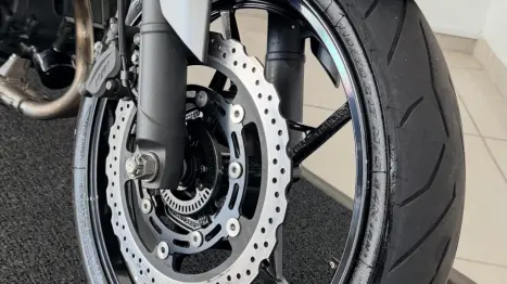 KAWASAKI Z 400 ABS, Foto 8