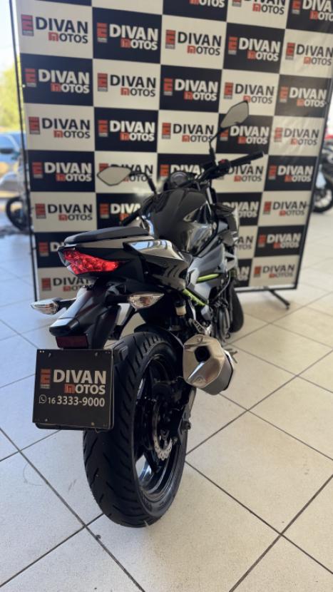 KAWASAKI Z 400 ABS, Foto 4
