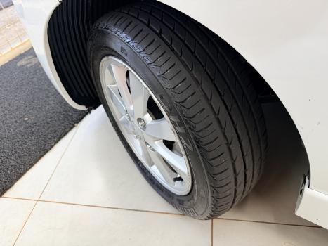 KIA Picanto 1.0 12V 4P EX AUTOM�TICO, Foto 5