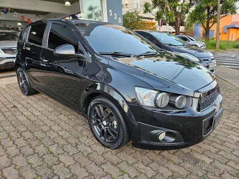 KIA Stonic 1.0 12V 4P FLEX TGDI MHEV SX TURBO HYBRID AUTOM�TICO, Foto 2