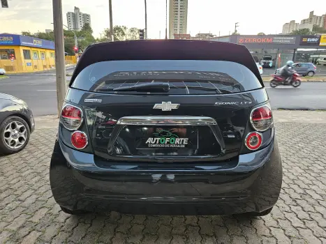 KIA Stonic 1.0 12V 4P FLEX TGDI MHEV SX TURBO HYBRID AUTOM�TICO, Foto 4