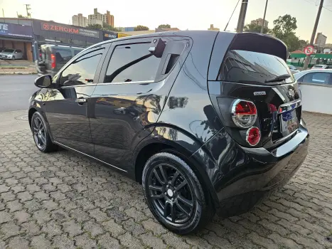 KIA Stonic 1.0 12V 4P FLEX TGDI MHEV SX TURBO HYBRID AUTOM�TICO, Foto 5