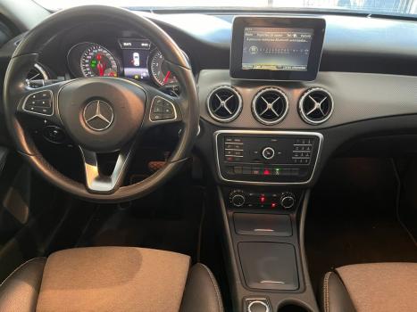 MERCEDES-BENZ GLA 200 1.6 16V 4P CGI STYLE TURBO AUTOM�TICO, Foto 5