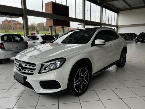 MERCEDES-BENZ GLA 250 2.0 16V 4P SPORT TURBO AUTOMÁTICO, Foto 2 MERCEDES-BENZ GLA 250 2.0 16V 4P SPORT TURBO AUTOMÁTICO, Foto 2