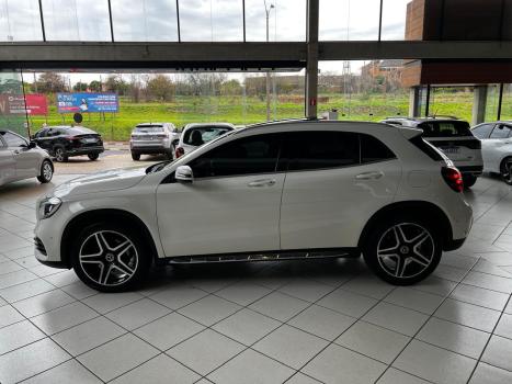 MERCEDES-BENZ GLA 250 2.0 16V 4P SPORT TURBO AUTOMÁTICO, Foto 4 MERCEDES-BENZ GLA 250 2.0 16V 4P SPORT TURBO AUTOMÁTICO, Foto 4