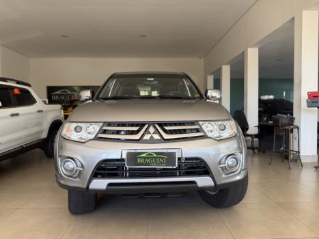 MITSUBISHI L 200 2.4 16V 4P HLS CABINE DUPLA FLEX , Foto 2