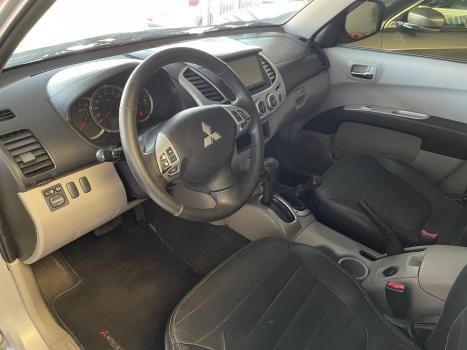 MITSUBISHI L 200 Triton 3.2 16V HPE 4X4 CABINE DUPLA TURBO DIESEL INTERCOOLER AUTOMTICO, Foto 7