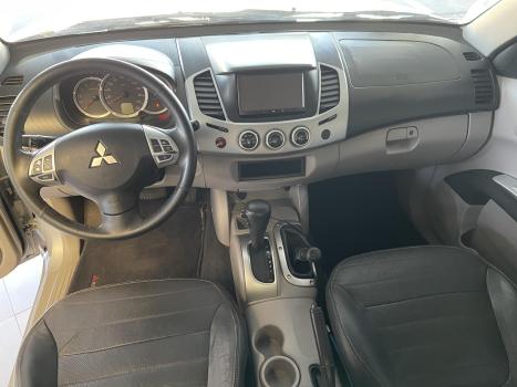 MITSUBISHI L 200 Triton 3.2 16V HPE 4X4 CABINE DUPLA TURBO DIESEL INTERCOOLER AUTOMTICO, Foto 10