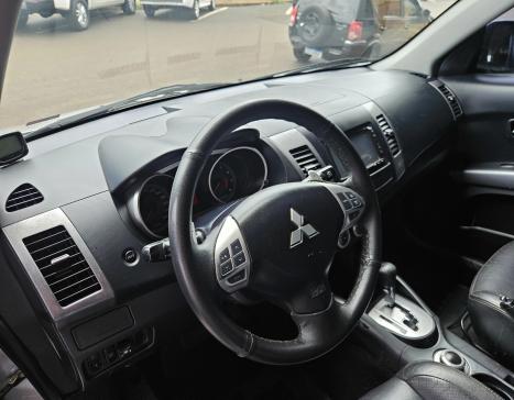MITSUBISHI Outlander 3.0 V6 24V 4P 4X4 AUTOM�TICO, Foto 9