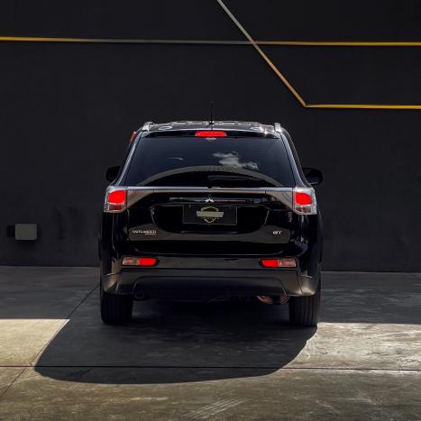 MITSUBISHI Outlander 3.0 V6 24V 4P GT 4X4 AUTOM�TICO, Foto 5