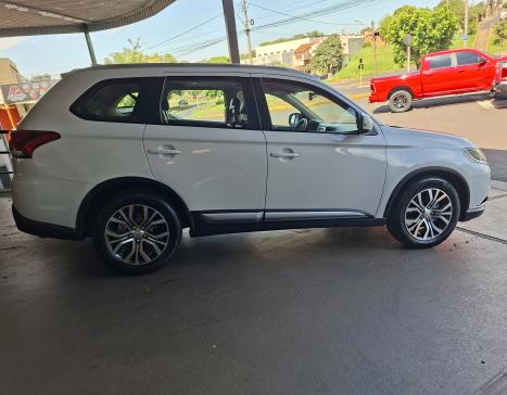 MITSUBISHI Outlander 2.0 16V 4P AUTOM�TICO, Foto 6