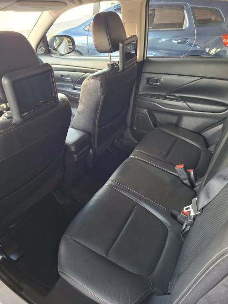MITSUBISHI Outlander 2.0 16V 4P AUTOM�TICO, Foto 11