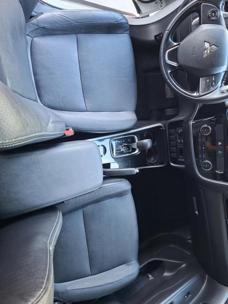 MITSUBISHI Outlander 2.0 16V 4P AUTOM�TICO, Foto 13