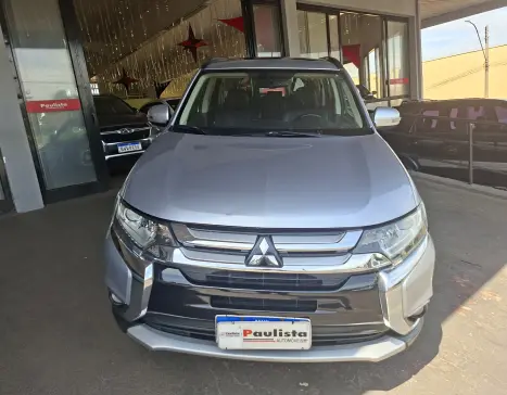 MITSUBISHI Outlander 3.0 V6 24V 4P GT 4X4 AUTOM�TICO, Foto 8