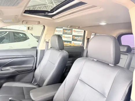 MITSUBISHI Outlander 2.0 16V 4P AUTOM�TICO, Foto 5