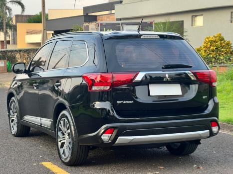 MITSUBISHI Outlander 3.0 V6 24V 4P GT 4X4 AUTOMÁTICO, Foto 4