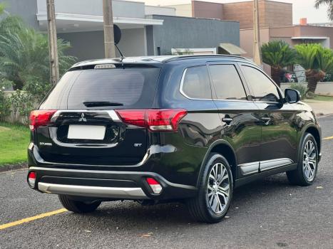MITSUBISHI Outlander 3.0 V6 24V 4P GT 4X4 AUTOMÁTICO, Foto 5