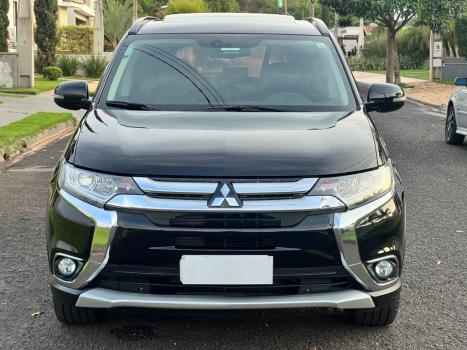 MITSUBISHI Outlander 3.0 V6 24V 4P GT 4X4 AUTOMÁTICO, Foto 2