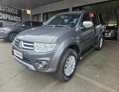 MITSUBISHI Pajero 3.5 V6 24V 4P FLEX HPE 4X4 AUTOMÁTICO, Foto 2 MITSUBISHI Pajero 3.5 V6 24V 4P FLEX HPE 4X4 AUTOMÁTICO, Foto 2