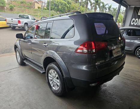 MITSUBISHI Pajero 3.5 V6 24V 4P FLEX HPE 4X4 AUTOMÁTICO, Foto 5 MITSUBISHI Pajero 3.5 V6 24V 4P FLEX HPE 4X4 AUTOMÁTICO, Foto 5