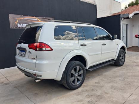 MITSUBISHI Pajero 3.2 16V 4P 4X4 7 LUGARES HPE TURBO DIESEL INTERCOOLER AUTOM�TICO, Foto 2