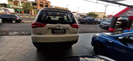 MITSUBISHI Pajero 3.5 V6 24V 4P FLEX HPE 4X4 AUTOM�TICO, Foto 8