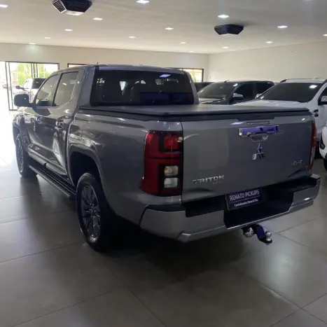 MITSUBISHI Triton 2.4 HPE BITURBO DIESEL CABINE DUPLA 4X4 AUTOMTICO, Foto 8