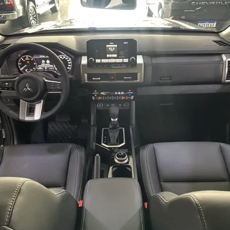 MITSUBISHI Triton 2.4 HPE BITURBO DIESEL CABINE DUPLA 4X4 AUTOMTICO, Foto 18