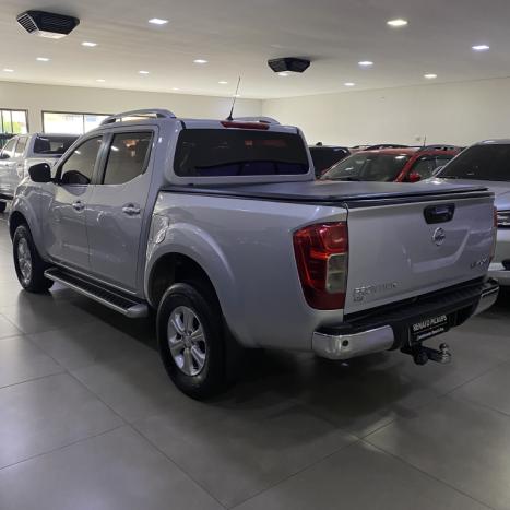 NISSAN Frontier 2.3 16V LE 4X4 CABINE DUPLA BI-TURBO DIESEL AUTOMÁTICO, Foto 7 NISSAN Frontier 2.3 16V LE 4X4 CABINE DUPLA BI-TURBO DIESEL AUTOMÁTICO, Foto 7