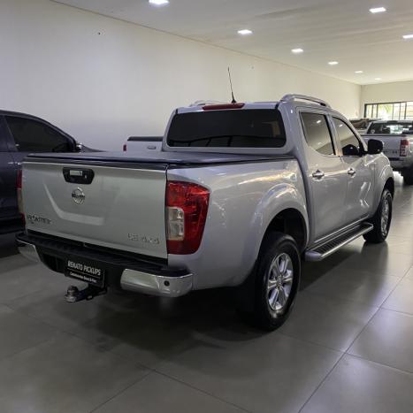 NISSAN Frontier 2.3 16V LE 4X4 CABINE DUPLA BI-TURBO DIESEL AUTOMÁTICO, Foto 9 NISSAN Frontier 2.3 16V LE 4X4 CABINE DUPLA BI-TURBO DIESEL AUTOMÁTICO, Foto 9