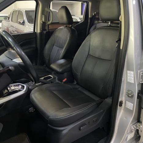 NISSAN Frontier 2.3 16V LE 4X4 CABINE DUPLA BI-TURBO DIESEL AUTOMÁTICO, Foto 17 NISSAN Frontier 2.3 16V LE 4X4 CABINE DUPLA BI-TURBO DIESEL AUTOMÁTICO, Foto 17