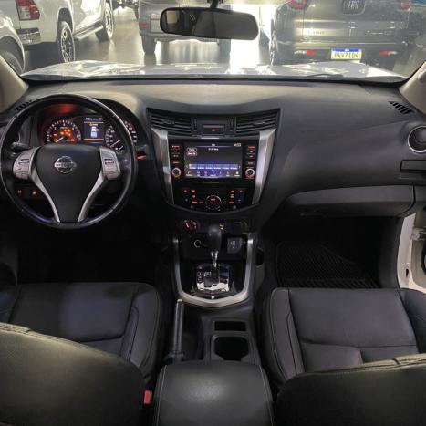 NISSAN Frontier 2.3 16V LE 4X4 CABINE DUPLA BI-TURBO DIESEL AUTOMÁTICO, Foto 11 NISSAN Frontier 2.3 16V LE 4X4 CABINE DUPLA BI-TURBO DIESEL AUTOMÁTICO, Foto 11