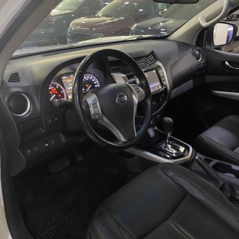 NISSAN Frontier 2.3 16V LE 4X4 CABINE DUPLA BI-TURBO DIESEL AUTOMÁTICO, Foto 14 NISSAN Frontier 2.3 16V LE 4X4 CABINE DUPLA BI-TURBO DIESEL AUTOMÁTICO, Foto 14