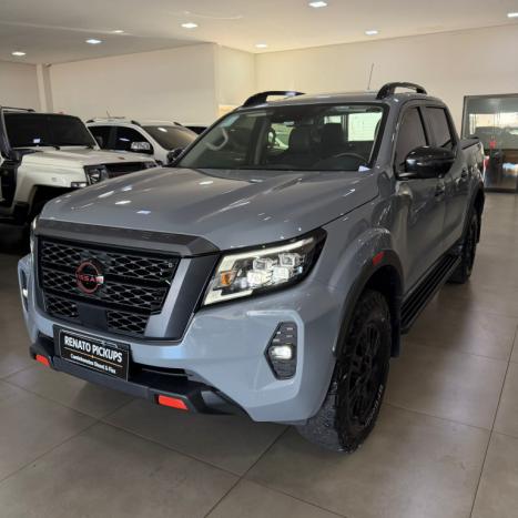 NISSAN Frontier 2.3 16V PRO4X CABINE DUPLA 4X4 BI-TURBO DIESEL AUTOMTICO, Foto 4