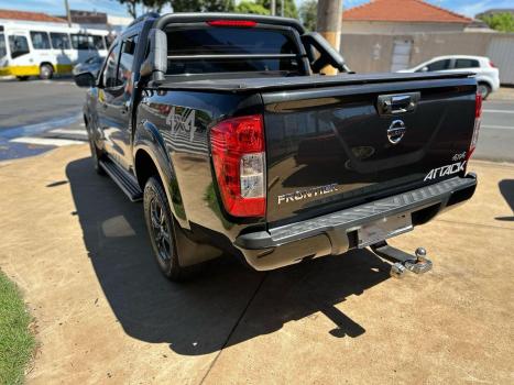 NISSAN Frontier 2.3 ATTACK CABINE DUPLA 4X4 BI-TURBO DIESEL AUTOMTICO, Foto 6