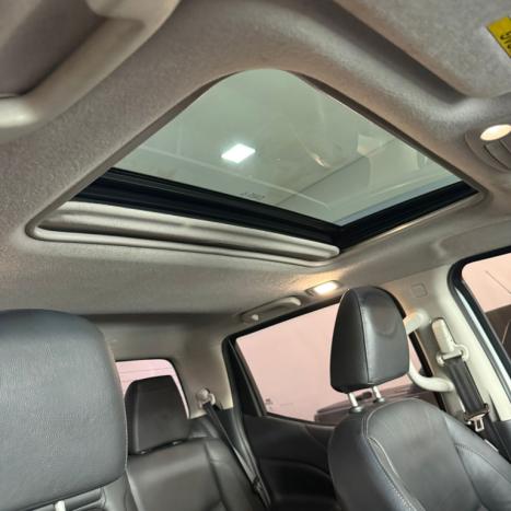 NISSAN Frontier 2.3 16V LE 4X4 CABINE DUPLA BI-TURBO DIESEL AUTOM�TICO, Foto 6