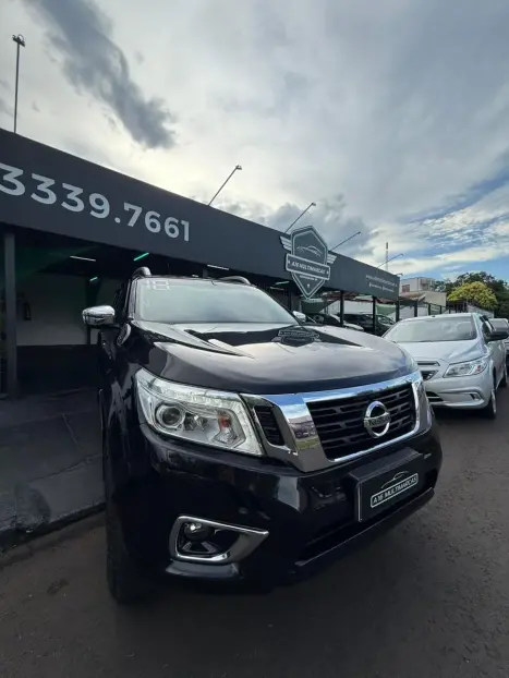 NISSAN Frontier 2.3 16V LE 4X4 CABINE DUPLA BI-TURBO DIESEL AUTOM�TICO, Foto 5