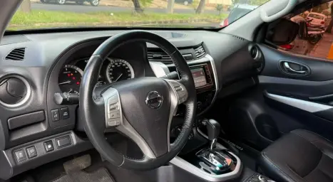 NISSAN Frontier 2.3 16V LE 4X4 CABINE DUPLA BI-TURBO DIESEL AUTOM�TICO, Foto 9