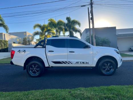 NISSAN Frontier 2.3 ATTACK CABINE DUPLA 4X4 BI-TURBO DIESEL AUTOM�TICO, Foto 5