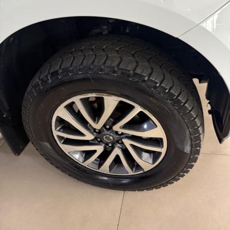 NISSAN Frontier 2.3 16V LE 4X4 CABINE DUPLA BI-TURBO DIESEL AUTOMÁTICO, Foto 15