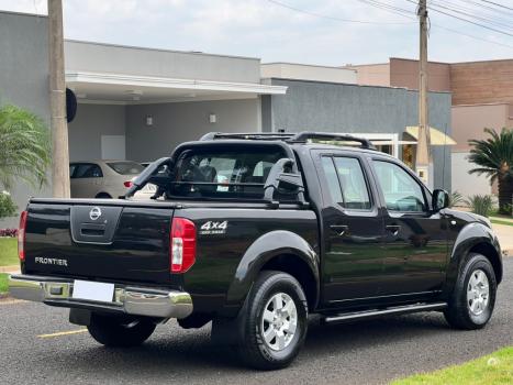 NISSAN Frontier 2.5 4X4 LE CABINE DUPLA TURBO DIESEL AUTOM�TICO, Foto 6