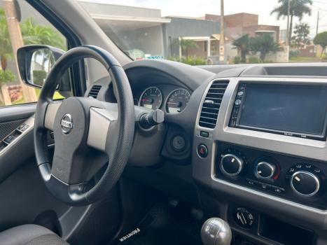 NISSAN Frontier 2.5 4X4 LE CABINE DUPLA TURBO DIESEL AUTOM�TICO, Foto 8