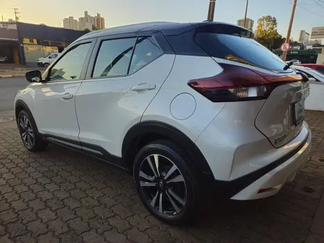 NISSAN Kicks 1.6 16V 4P FLEXSTART EXCLUSIVE XTRONIC AUTOMÁTICO CVT, Foto 6 NISSAN Kicks 1.6 16V 4P FLEXSTART EXCLUSIVE XTRONIC AUTOMÁTICO CVT, Foto 6